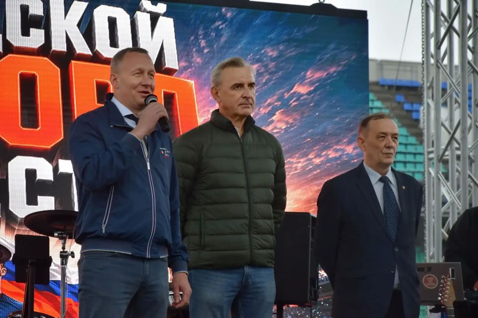 В Ангарске тысячи горожан объединил спортивный праздник В Ангарске тысячи горожан объединил спортивный праздник