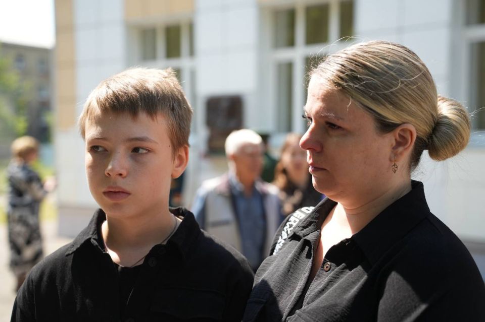 В Иркутске открыли мемориальную доску герою СВО Михаилу Макаревичу В Иркутске открыли мемориальную доску герою СВО Михаилу Макаревичу