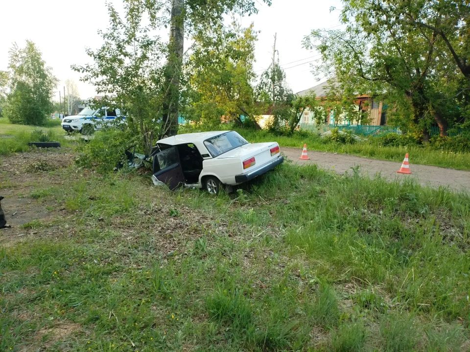 В Зиме сотрудники Госавтоинспекции разбираются в обстоятельствах ДТП, в котором пострадал 12-летний пассажир