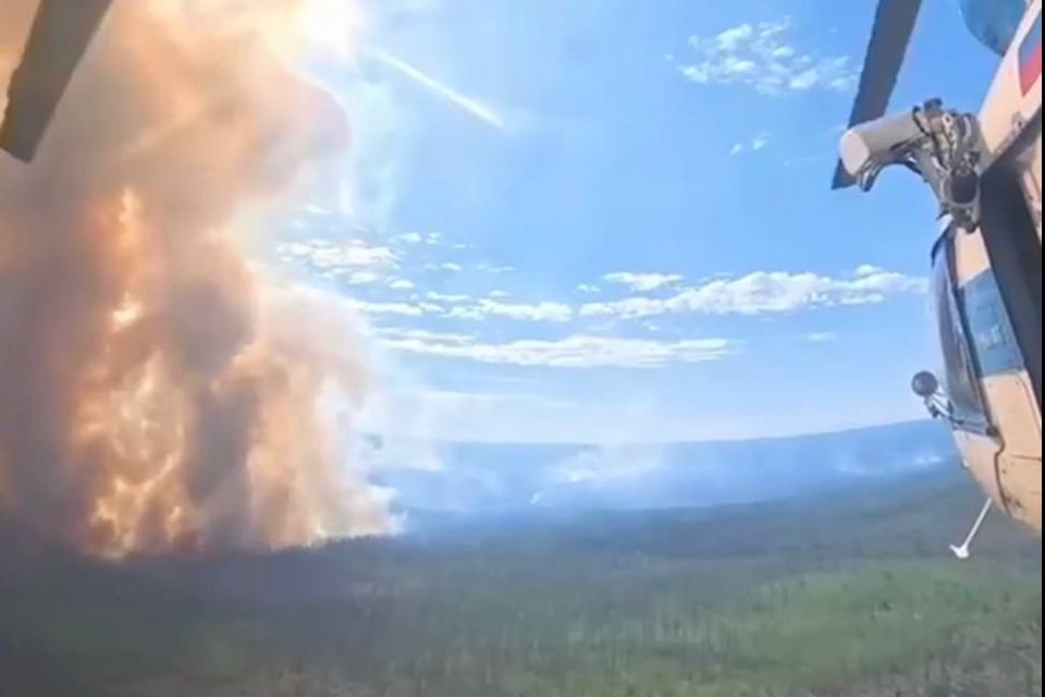 Игорь Кобзев: Ситуация с лесными пожарами в Иркутской области продолжает оставаться непростой, особенно на севере, где сейчас сезон сухих гроз Игорь Кобзев: Ситуация с лесными пожарами в Иркутской области продолжает оставаться непростой, особенно на севере, где сейчас сезон сухих гроз