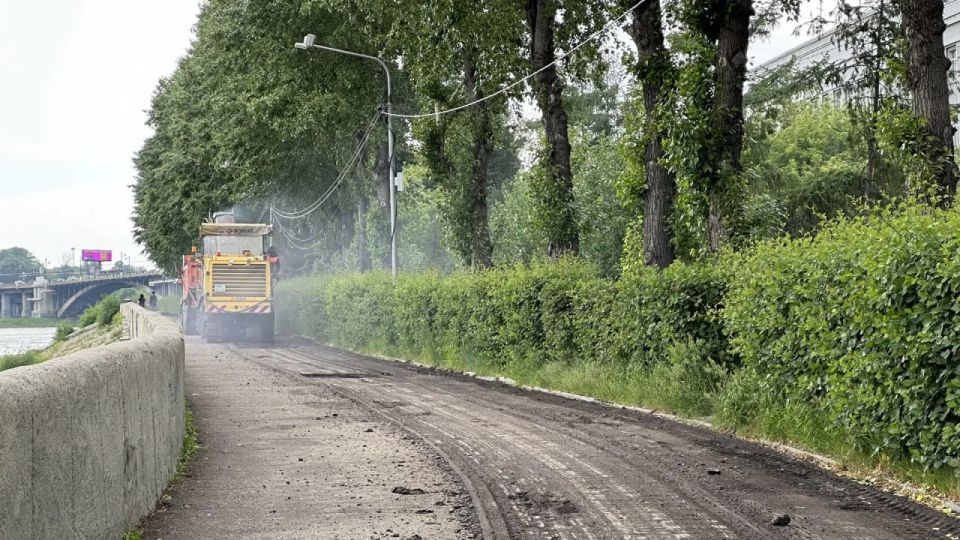 На Верхней набережной Иркутска начался ремонт покрытия
