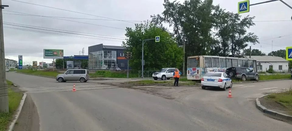 Усолье-Сибирском разбираются в обстоятельствах ДТП с участием трамвая Усолье-Сибирском разбираются в обстоятельствах ДТП с участием трамвая
