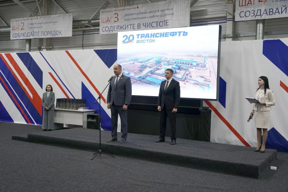 Работники ООО «Транснефть – Восток» награждены Благодарственными письмами Губернатора Иркутской области Работники ООО «Транснефть – Восток» награждены Благодарственными письмами Губернатора Иркутской области