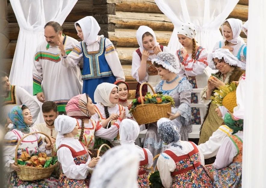 С 28 июня по 4 июля 2026 года на двух площадках — в Иркутской областной филармонии и архитектурно-этнографическом музее «Тальцы» — прозвучат известнейшие арии на гала-концерте и опера «Евгений Онегин» С 28 июня по 4 июля 2026 года на двух площадках — в Иркутской областной филармонии и архитектурно-этнографическом музее «Тальцы» — прозвучат известнейшие арии на гала-концерте и опера «Евгений Онегин»