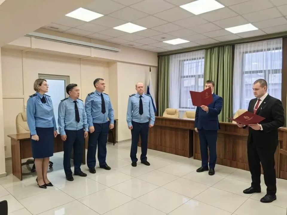 Молодые прокуроры Байкальского межрегионального природоохранного прокурора успешно прошли аттестацию Молодые прокуроры Байкальского межрегионального природоохранного прокурора успешно прошли аттестацию