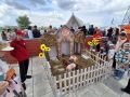 Три поросенка и десять лет добра