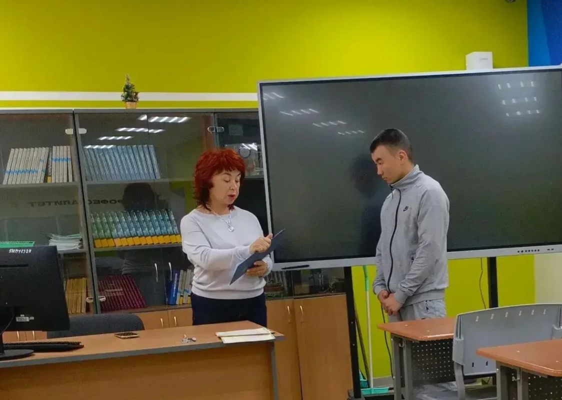 Два студента Иркутского техникума авиастроения и материалообработки проходят обучение для службы в беспилотных войсках Два студента Иркутского техникума авиастроения и материалообработки проходят обучение для службы в беспилотных войсках
