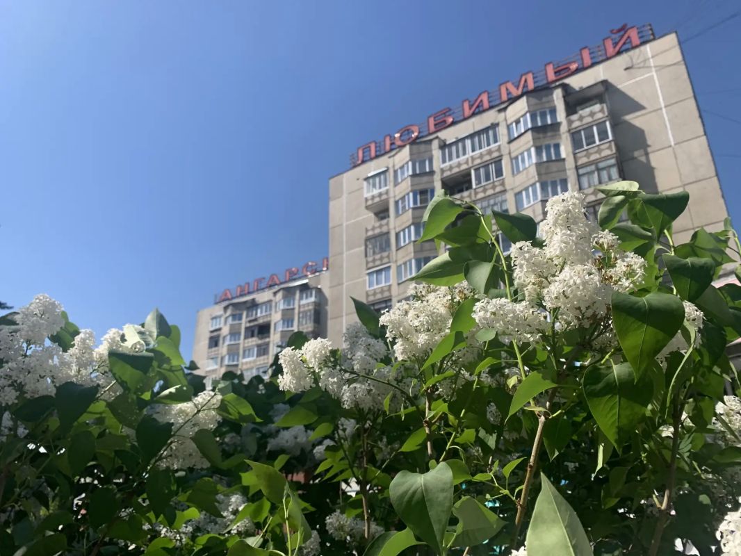 Сейчас Ангарск украшают уже и 16-этажные дома, а знаете ли вы, что первые девятиэтажки появились в городе в 1967 году Сейчас Ангарск украшают уже и 16-этажные дома, а знаете ли вы, что первые девятиэтажки появились в городе в 1967 году