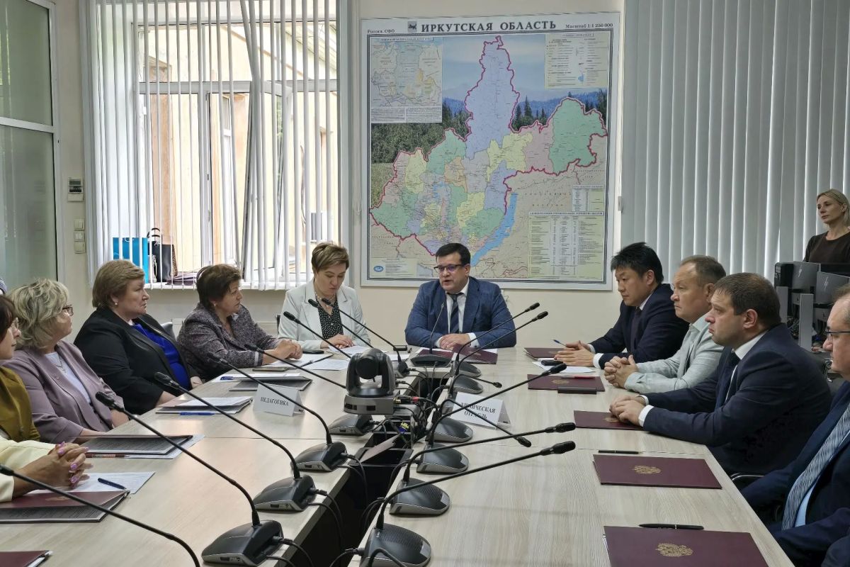 В Приангарье подписаны соглашения о создании двух новых кластеров среднего профессионального образования в рамках федерального проекта «Профессионалитет» нацпроекта «Молодежь и дети» В Приангарье подписаны соглашения о создании двух новых кластеров среднего профессионального образования в рамках федерального проекта «Профессионалитет» нацпроекта «Молодежь и дети»