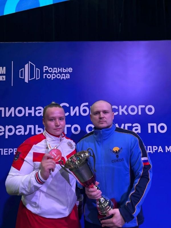 Инспектор ДПС из Усть-Илимска стала победителем чемпионата Сибирского Федерального округа по боксу Инспектор ДПС из Усть-Илимска стала победителем чемпионата Сибирского Федерального округа по боксу