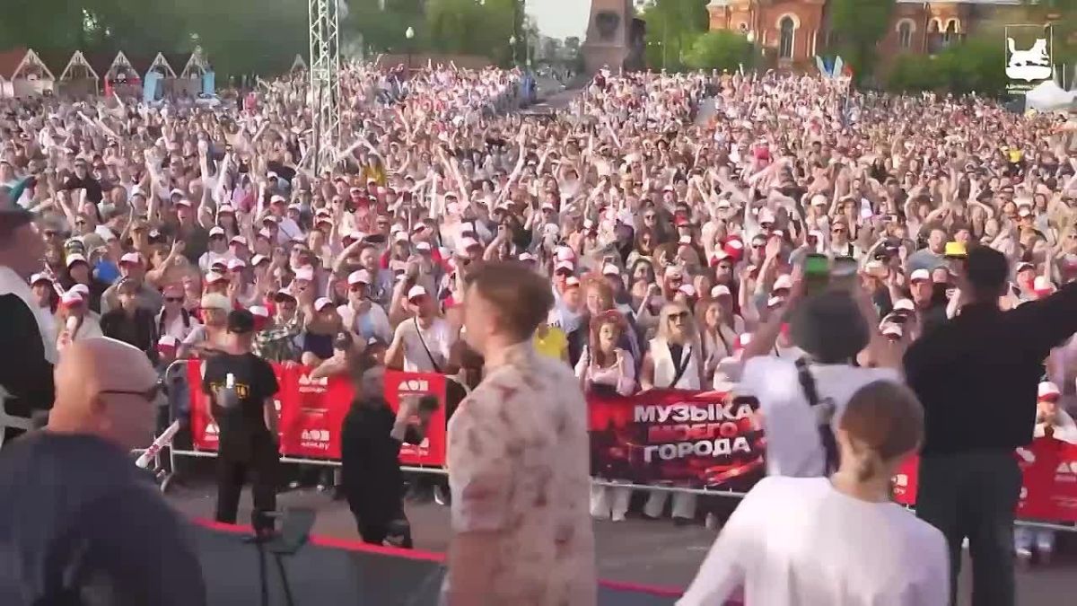 #Дневник_большого_юбилея: как в Иркутске установили рекорд России по массовому исполнению песни «Матушка-земля»