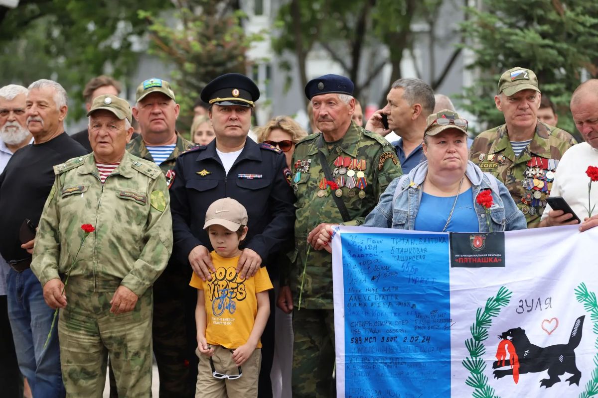 Руслан Болотов: День ветеранов боевых действий отмечают в нашей стране сегодня Руслан Болотов: День ветеранов боевых действий отмечают в нашей стране сегодня