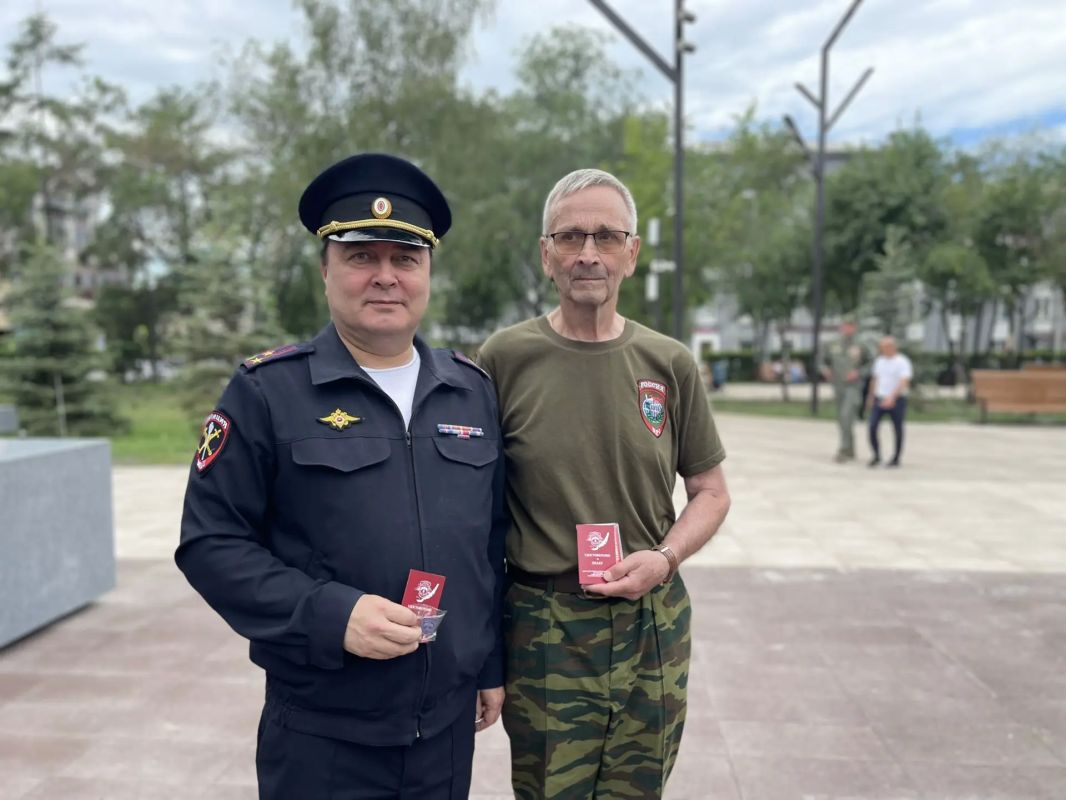 В Иркутске ветераны транспортной полиции Прибайкалья приняли участие в митинге в честь Дня ветеранов боевых действий В Иркутске ветераны транспортной полиции Прибайкалья приняли участие в митинге в честь Дня ветеранов боевых действий