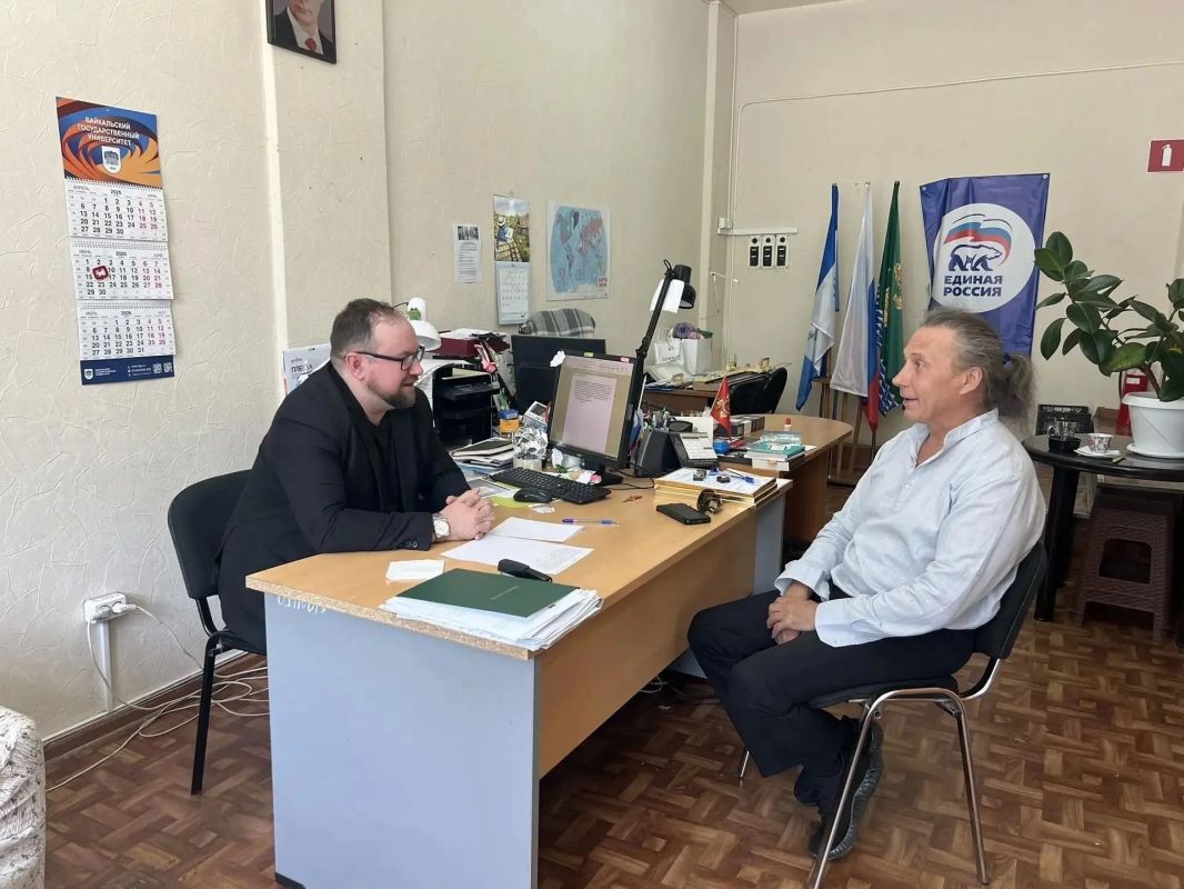 Депутат ЗС Михаил Новиков провёл приём жителей Ангарска по вопросам социального обеспечения Депутат ЗС Михаил Новиков провёл приём жителей Ангарска по вопросам социального обеспечения