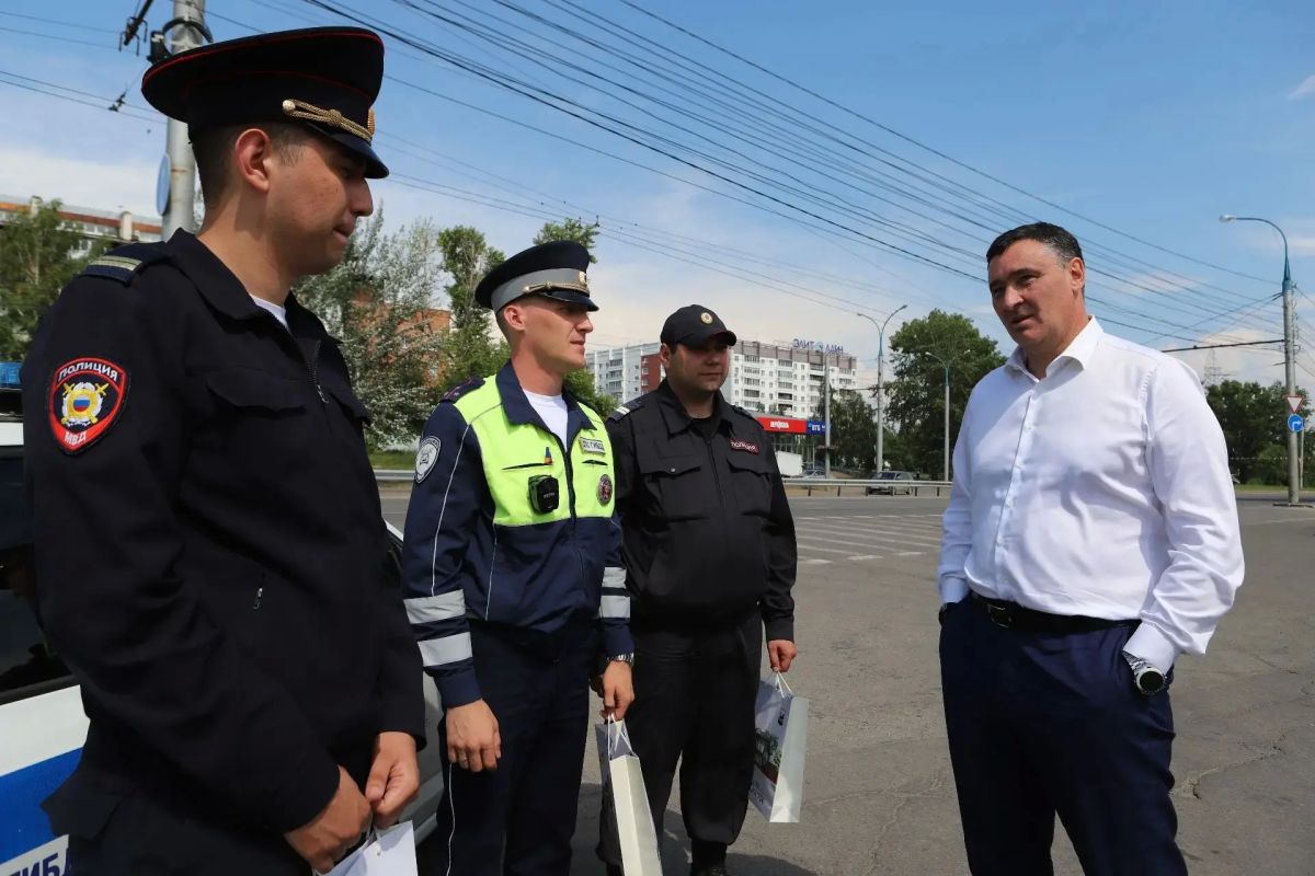 В Иркутске начали отпускать бензин на независимых заправках В Иркутске начали отпускать бензин на независимых заправках