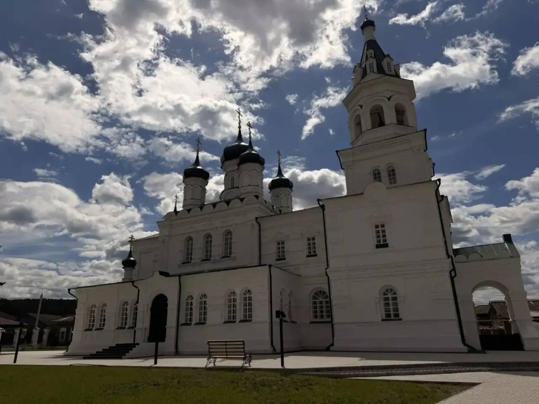 Сегодня свой профессиональный праздник отмечают архитекторы, градостроители, проектировщики Сегодня свой профессиональный праздник отмечают архитекторы, градостроители, проектировщики