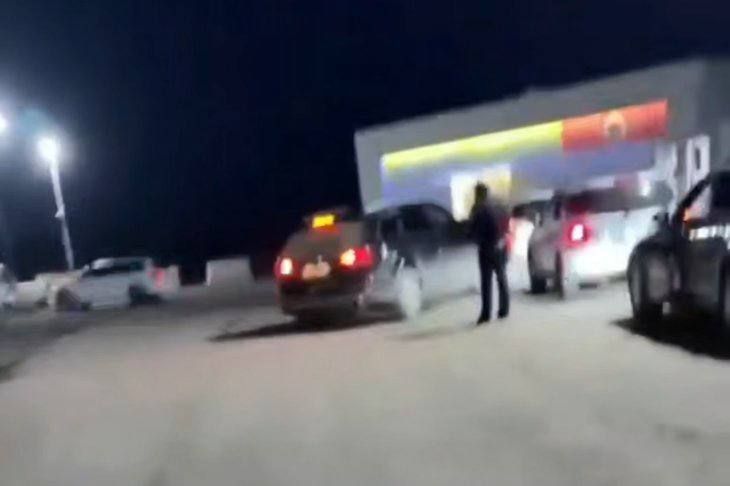 Попытка объехать очередь на АЗС закончилась уголовным делом