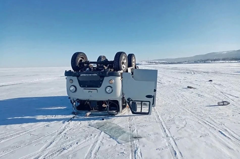 В Ольхонском районе осудят водителя за гибель туристки на льду Байкала