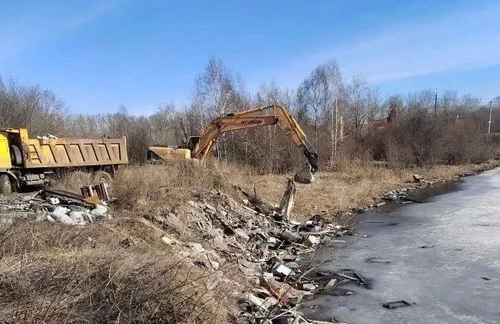 Более 1720 несанкционированных свалок ликвидировали за полгода на территории Иркутска Более 1720 несанкционированных свалок ликвидировали за полгода на территории Иркутска