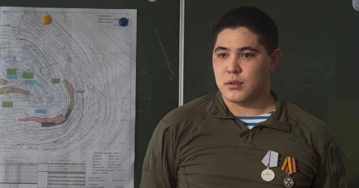 Участник СВО из Железногорска-Илимского защитил диплом по профессии «Машинист на открытых горных работах»