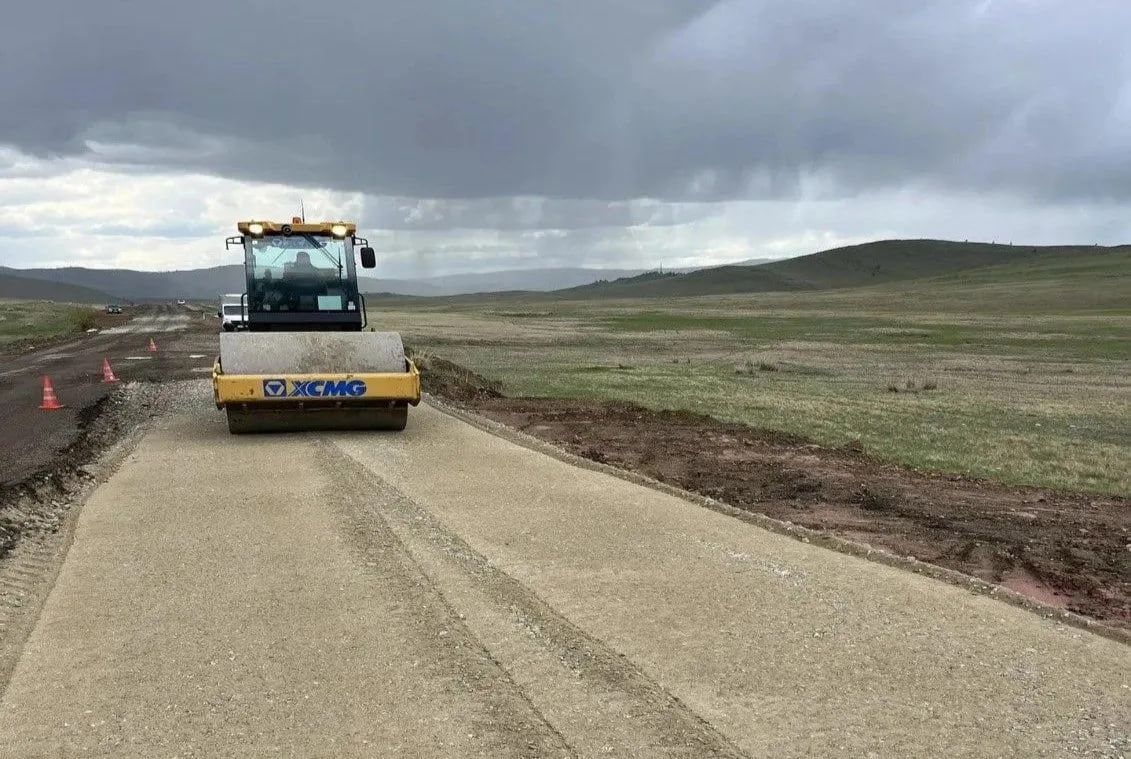 В Приангарье продолжается ремонт двух участков автодороги Баяндай – Еланцы – Хужир, ведущей к Байкалу В Приангарье продолжается ремонт двух участков автодороги Баяндай – Еланцы – Хужир, ведущей к Байкалу