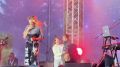 Электромонтер сделал девушке предложение на концерте в Шелехове