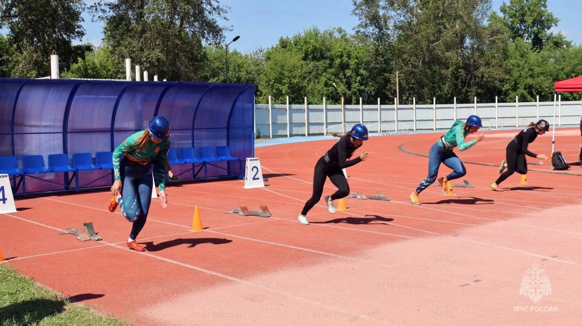 В Ангарске подвели итоги первого дня соревнований по пожарно-спасательному спорту среди спецуправлений ФПС МЧС России Сибирского федерального округа В Ангарске подвели итоги первого дня соревнований по пожарно-спасательному спорту среди спецуправлений ФПС МЧС России Сибирского федерального округа