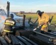В Хомутово на пилораме загорелись оборудование и техника
