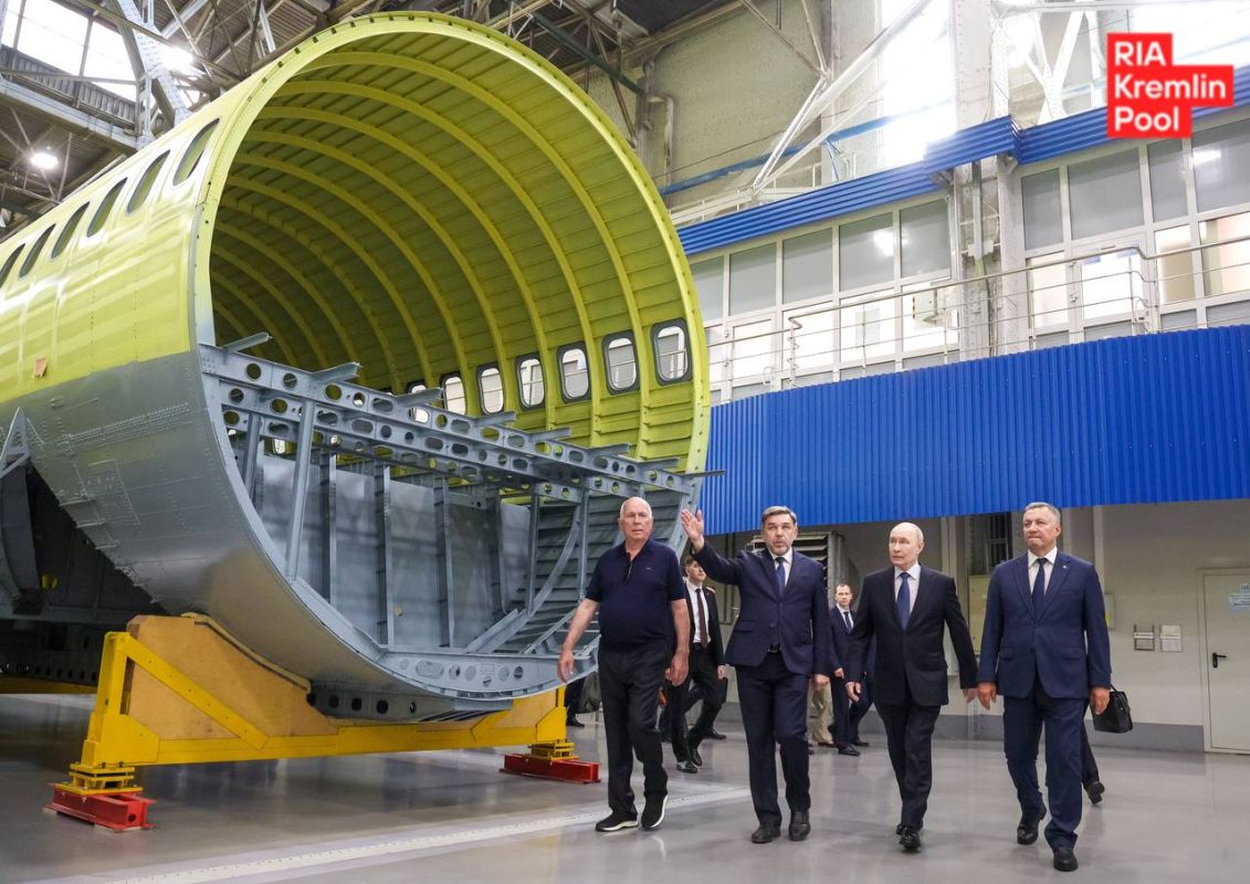 Путин и самолеты Иркутского авиазавода Путин и самолеты Иркутского авиазавода