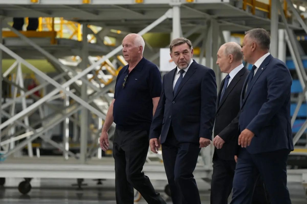 Игорь Кобзев прокомментировал визит Владимира Путина в Иркутскую область Игорь Кобзев прокомментировал визит Владимира Путина в Иркутскую область