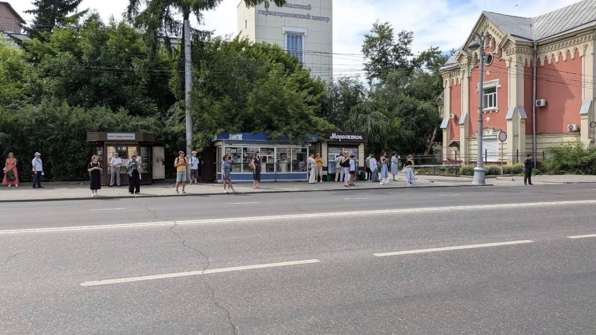 Тем временем в Иркутске начали собираться пробки Тем временем в Иркутске начали собираться пробки