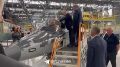 Путину впервые показали модернизированный учебно-боевой самолёт Як-130М на Иркутском авиационном заводе