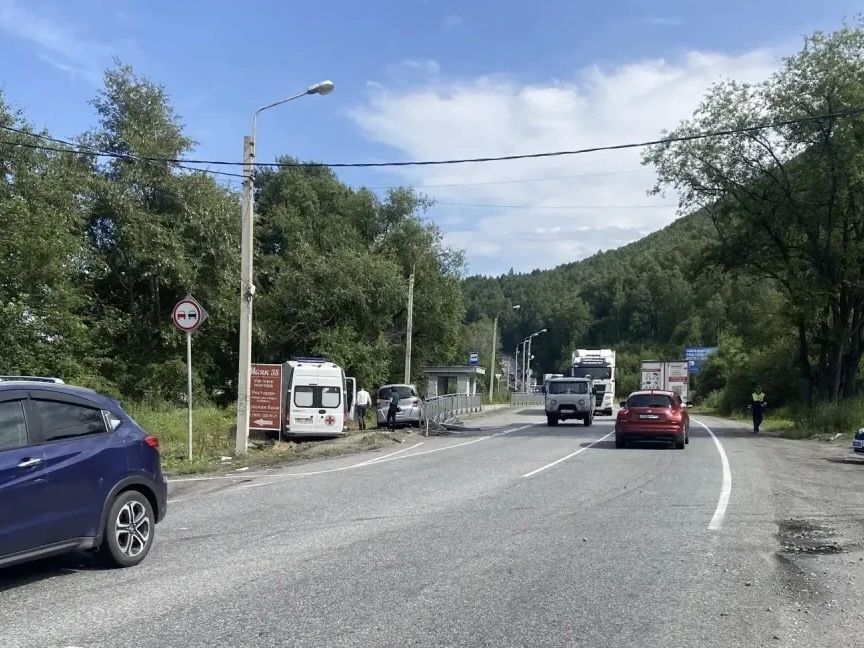 Прокуратура области контролирует установление обстоятельств ДТП в Слюдянском районе