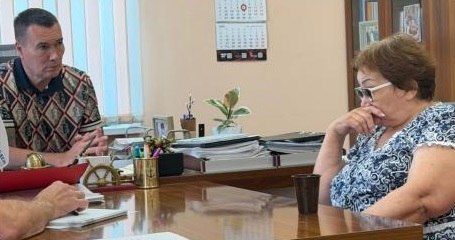 Евгений Сарсенбаев провел прием граждан в Ангарске