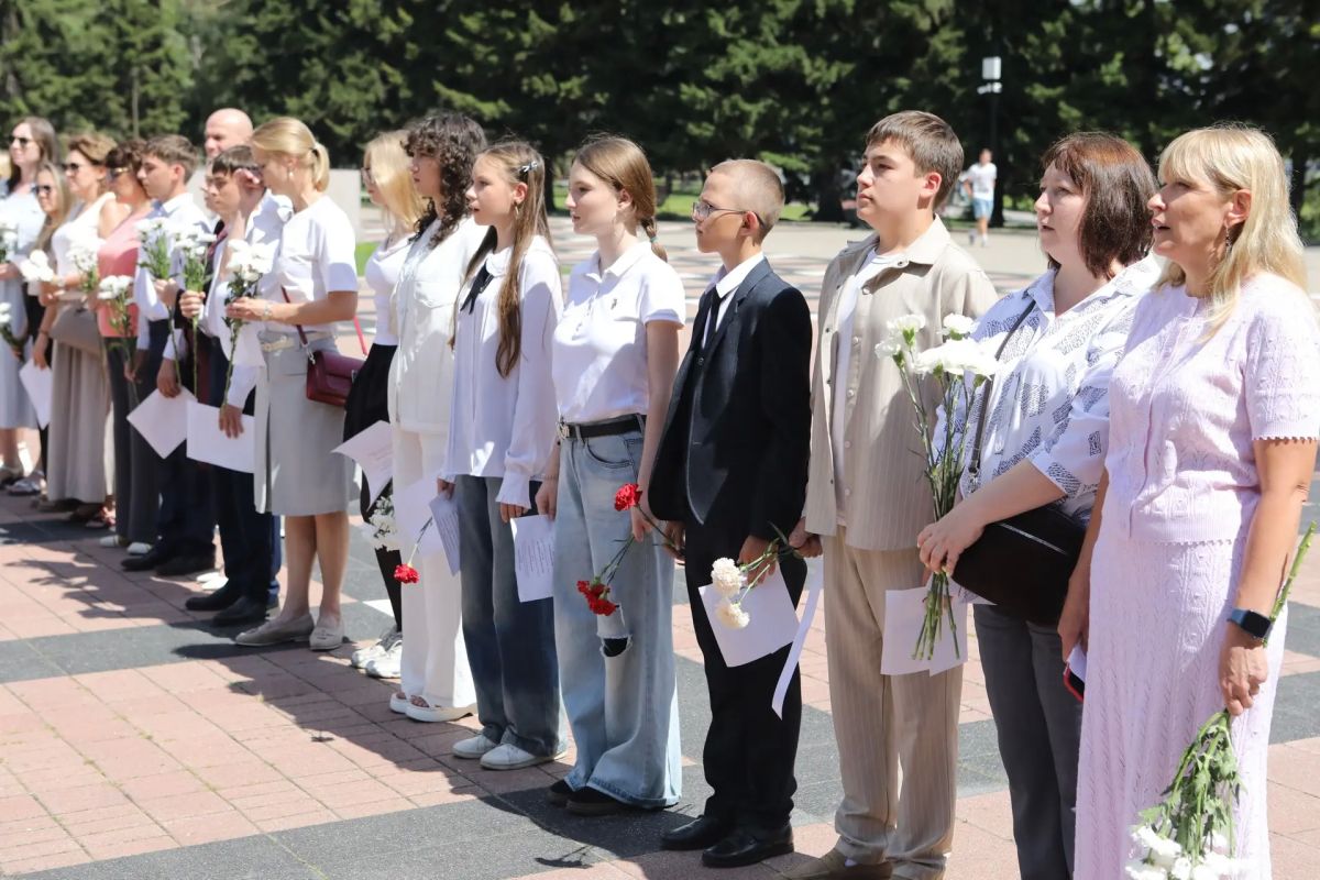 В Иркутске прошла акция, посвященная Дню памяти детей-жертв войны в Донбассе В Иркутске прошла акция, посвященная Дню памяти детей-жертв войны в Донбассе