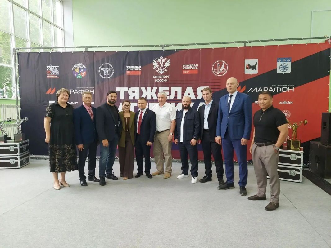 III Всероссийский турнир по тяжелой атлетике памяти Заслуженного тренера России П.Г. Блинова стартовал в Зиме III Всероссийский турнир по тяжелой атлетике памяти Заслуженного тренера России П.Г. Блинова стартовал в Зиме