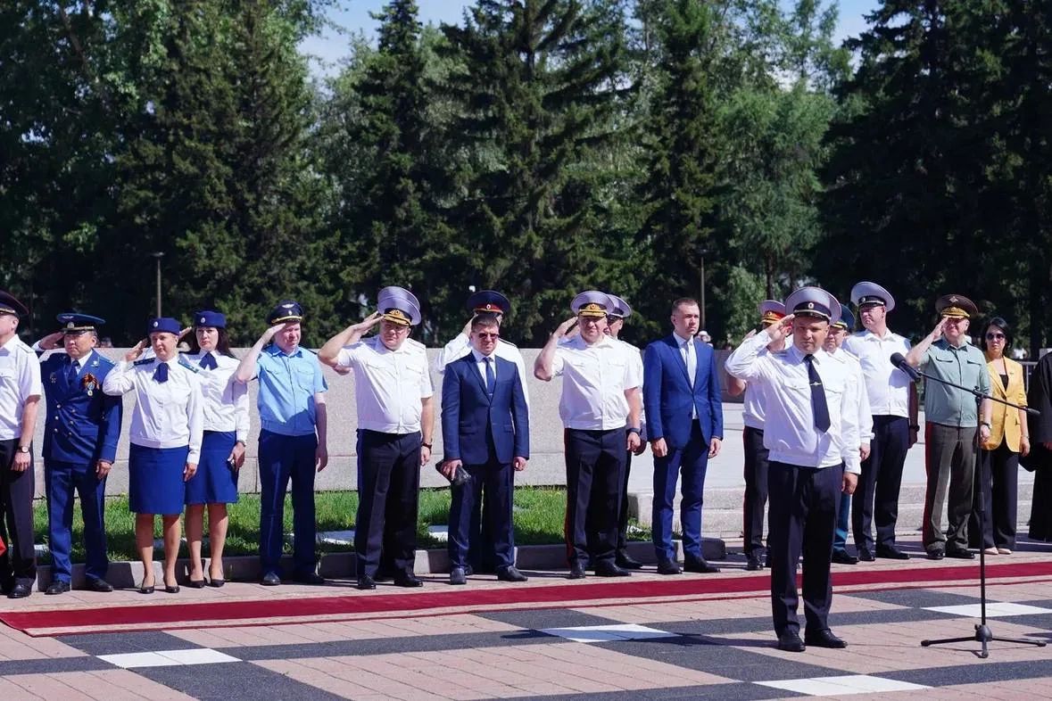 В Иркутске состоялся торжественный выпуск молодых специалистов Восточно-Сибирского института МВД России В Иркутске состоялся торжественный выпуск молодых специалистов Восточно-Сибирского института МВД России