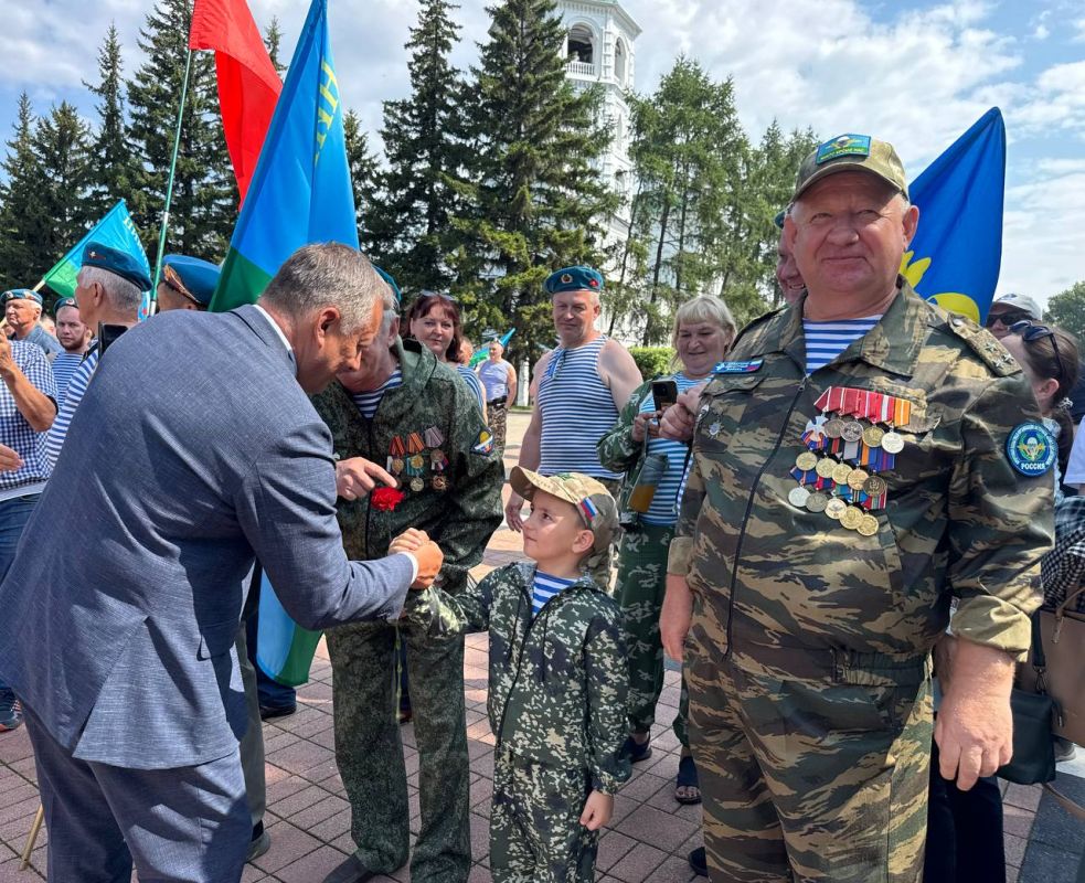День ВДВ: символ отваги и несгибаемой силы духа День ВДВ: символ отваги и несгибаемой силы духа
