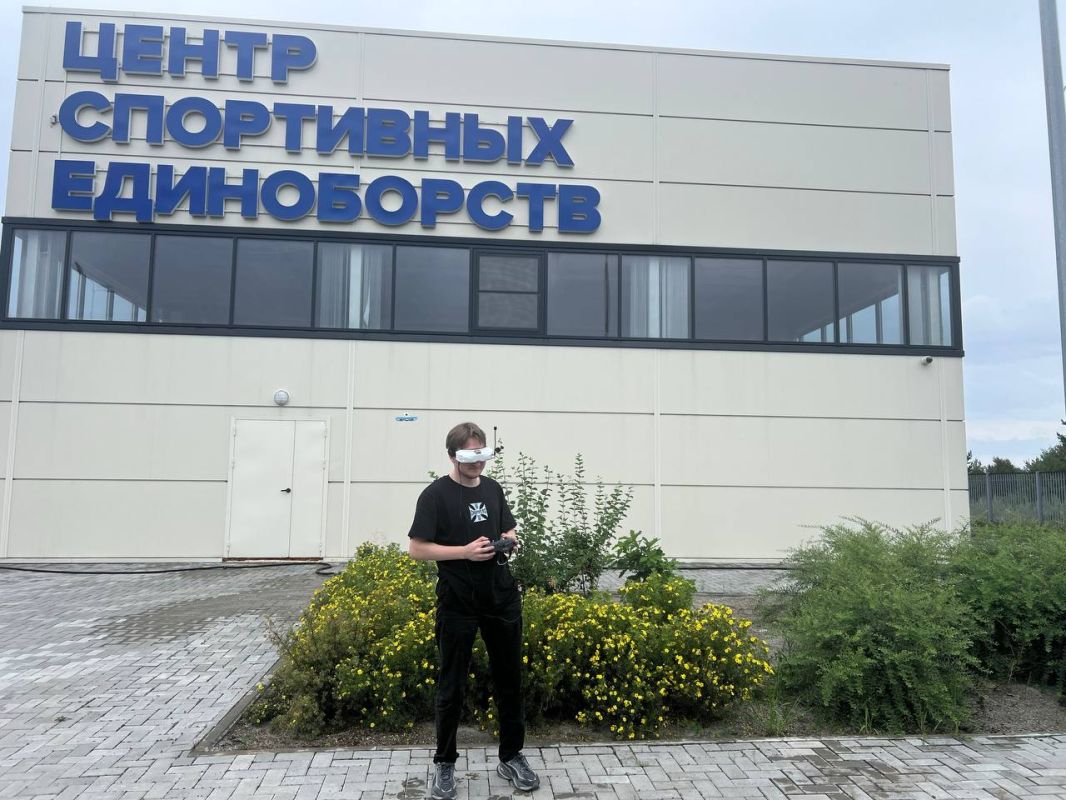 В Шелехове открылся клуб юных авиаторов В Шелехове открылся клуб юных авиаторов