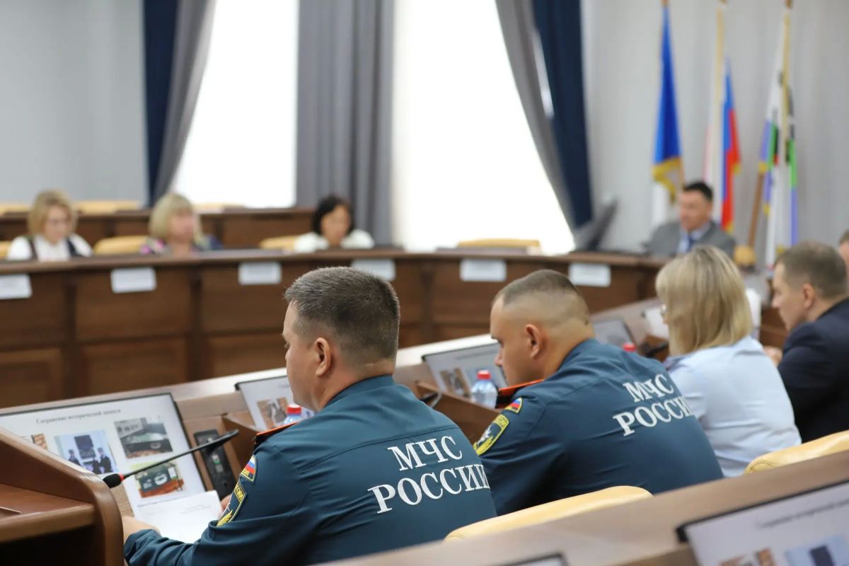 Патриотическое воспитание молодежи и профилактику правонарушений обсудили в Иркутске