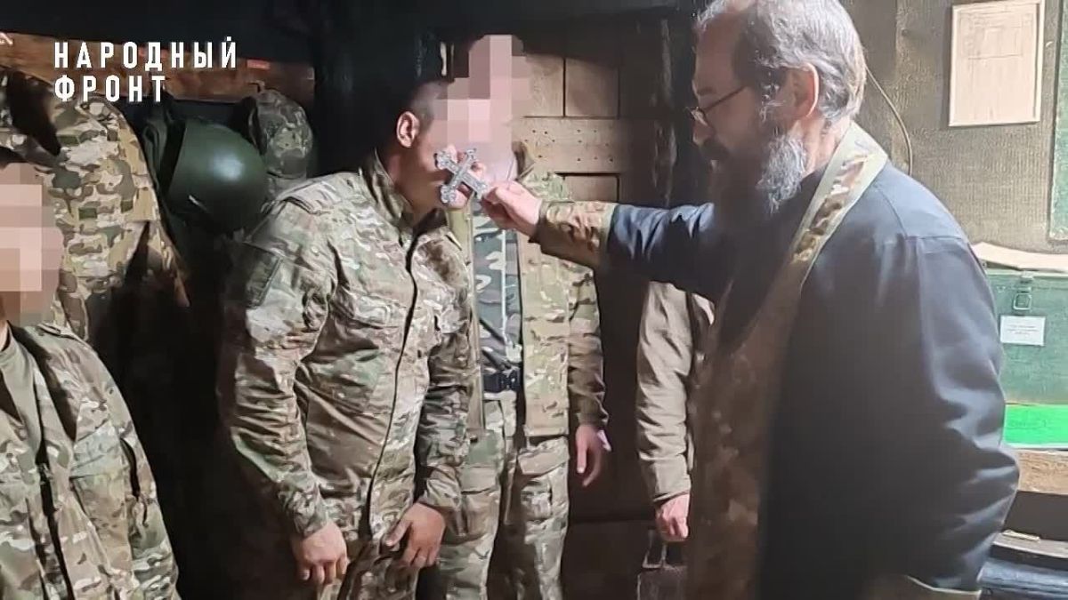 Руслан Болотов: С первых дней специальной военной операции протоиерей Евгений Старцев помогает нашим землякам