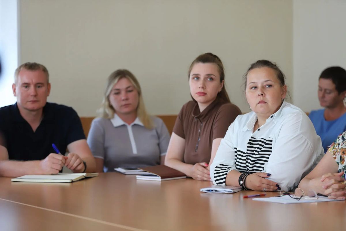 Руслан Болотов: Встретился с коллективом администрации Октябрьского округа Руслан Болотов: Встретился с коллективом администрации Октябрьского округа