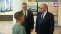 Владимир Путин прилетел в Улан-Удэ и встретился с восьмиклассником Вячеславом Казекиным, который на прошлой неделе пригласил президента посетить республику