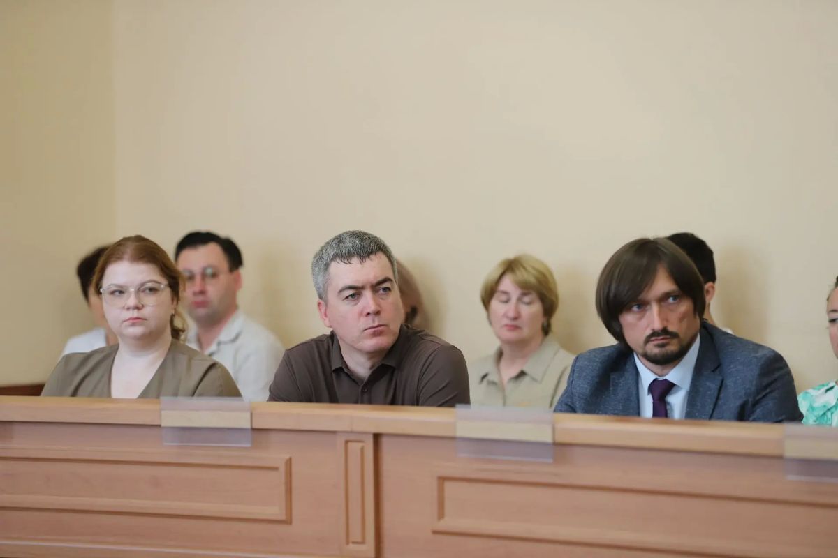 Руслан Болотов: Провёл планёрку с коллективом комитета городского обустройства Руслан Болотов: Провёл планёрку с коллективом комитета городского обустройства