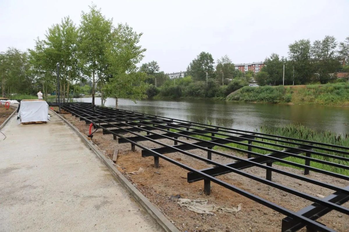 Мэр Руслан Болотов проверил ход благоустройства парка «Караси» Мэр Руслан Болотов проверил ход благоустройства парка «Караси»