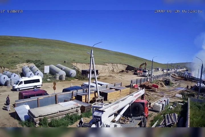 На переправе к Ольхону загорелись торговые павильоны
