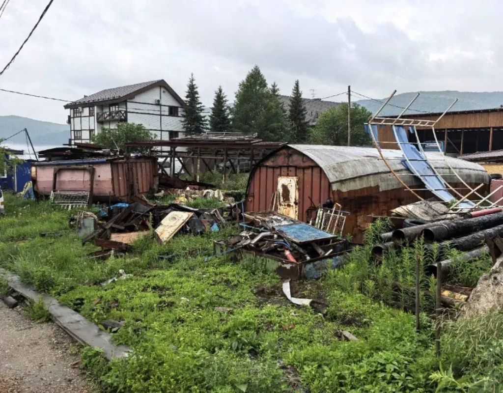 Суд обязал освободить берег Иркутского водохранилища Суд обязал освободить берег Иркутского водохранилища