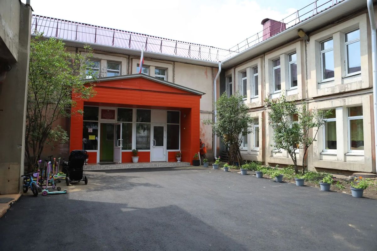 Приемка образовательных учреждений к новому учебному году продолжается в Иркутске Приемка образовательных учреждений к новому учебному году продолжается в Иркутске