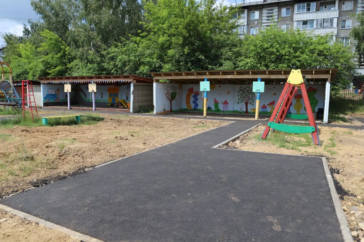 Приемка образовательных учреждений к новому учебному году продолжается в Иркутске Приемка образовательных учреждений к новому учебному году продолжается в Иркутске