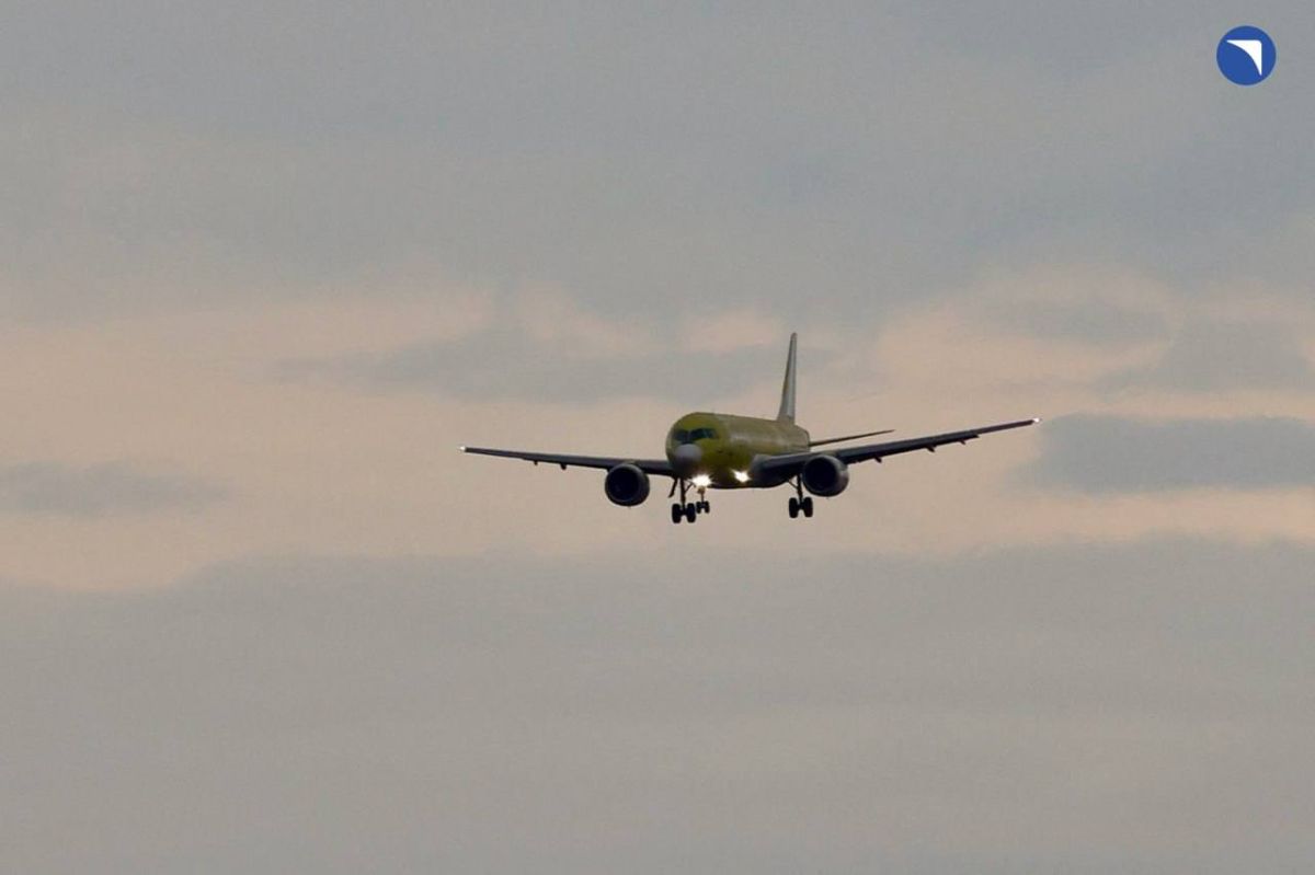 Первый серийный самолет МС-21 совершил перелет из Иркутска в Жуковский, сообщили в Объединенной авиастроительной корпорации Первый серийный самолет МС-21 совершил перелет из Иркутска в Жуковский, сообщили в Объединенной авиастроительной корпорации